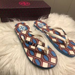 tory burch flip flops